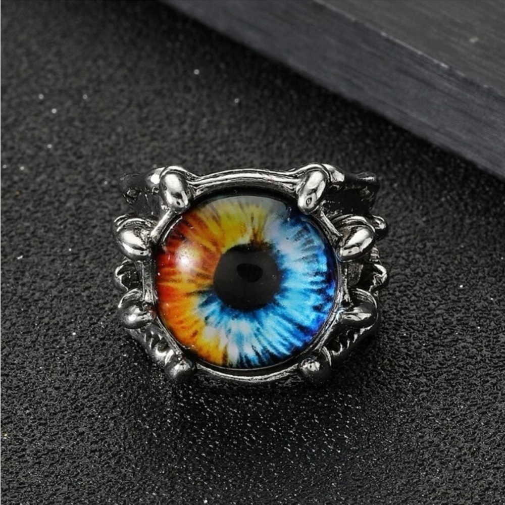 Silver Eye Ring - Antiqued